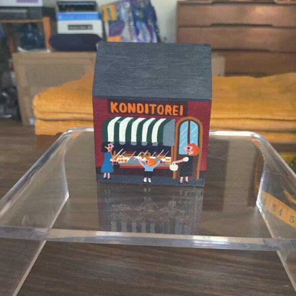 Swiss German Bakery Music Box, Painted in bright colors, Mom & children look in. - Picture 2 of 6